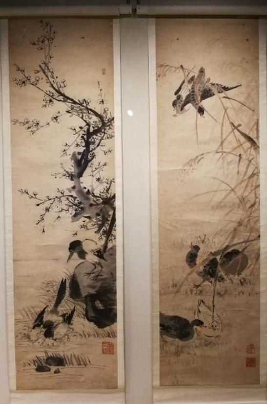 男子800元买一套古画，怕被骗找专家鉴定，专家：这是齐白石真迹