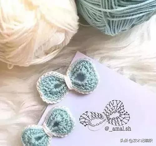 蝴蝶结的钩法教程全过程,金边蝴蝶结钩针详细教程图解