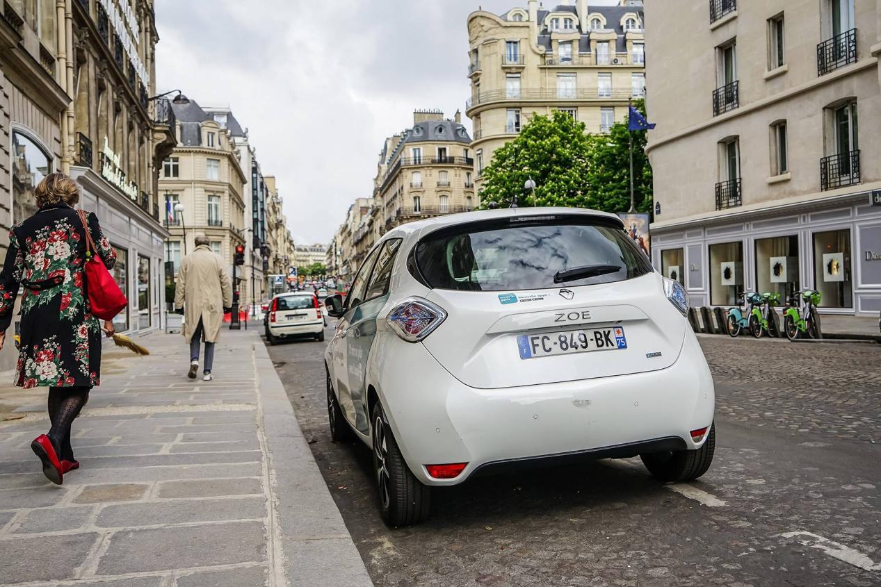 看法国人如何用一辆小车成功挫伤特斯拉的锐气