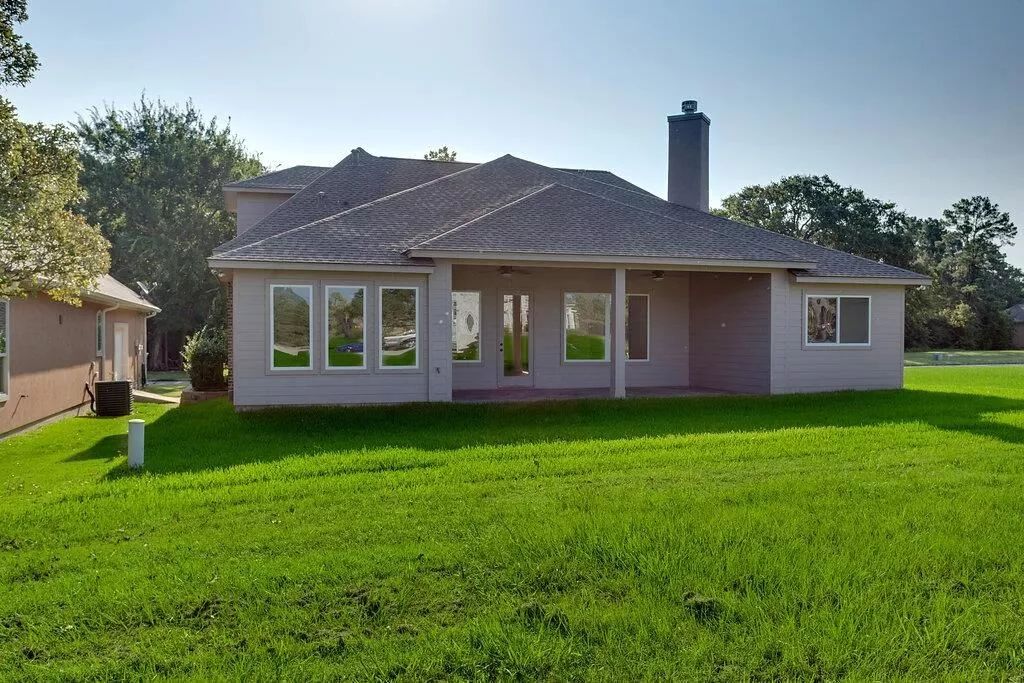 住洋房开游艇，做美国的*庄大**园主，朋友圈拉仇恨的绝佳机会来了