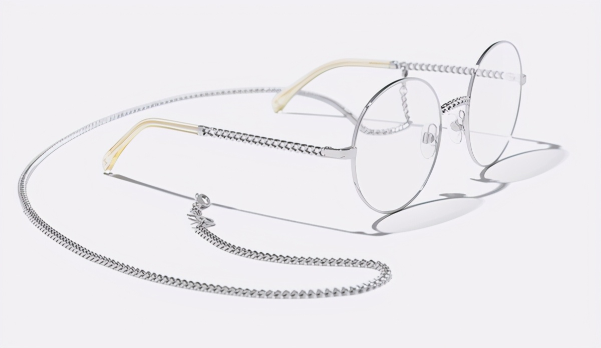 好看不止一点点，来寺库上看看周洁琼同款Chanel眼镜框