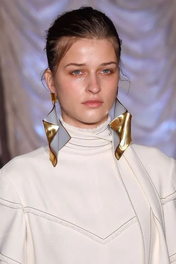 便宜又高级感强的小配饰,时髦又平价的配饰推荐