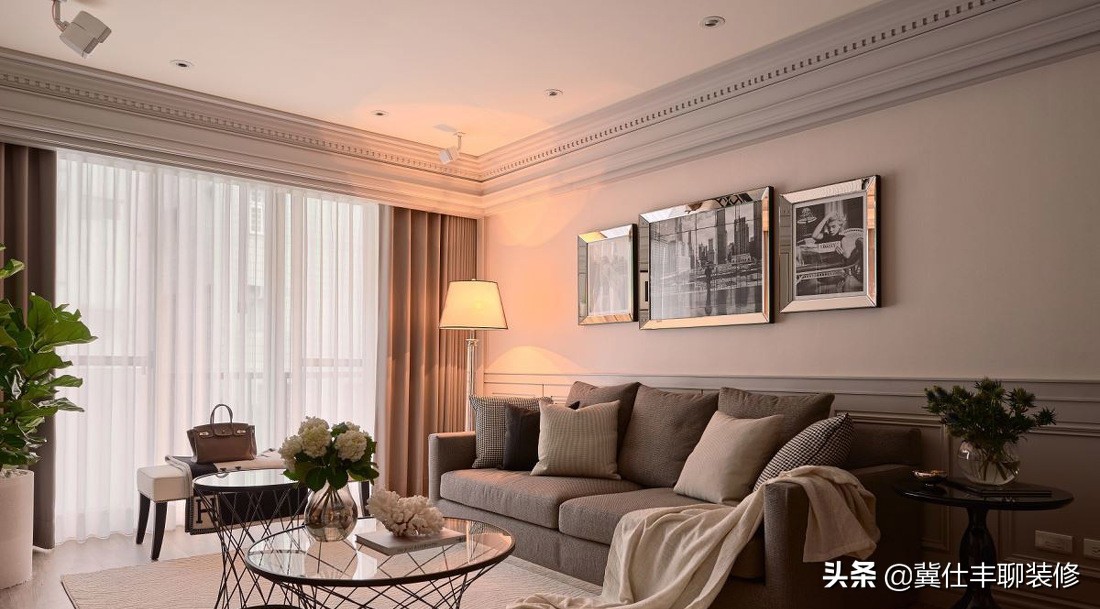 客厅2020最流行石膏线吊顶图,平面石膏线客厅装修效果图