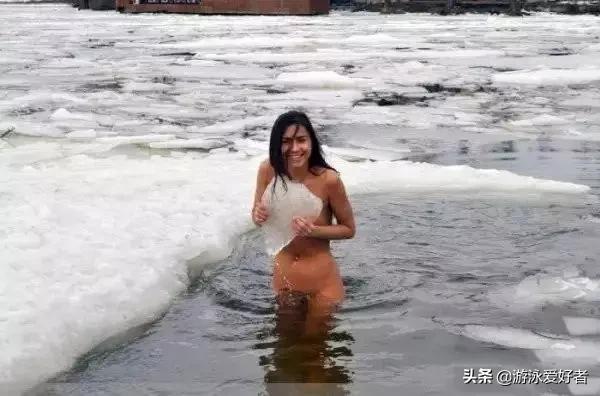 女人自妖娆,冬泳对女性有许多益处