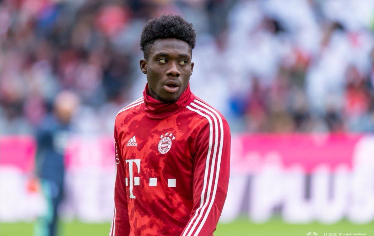 2009-2017年梅西和c罗的数据对比,20-21年梅西c罗数据对比