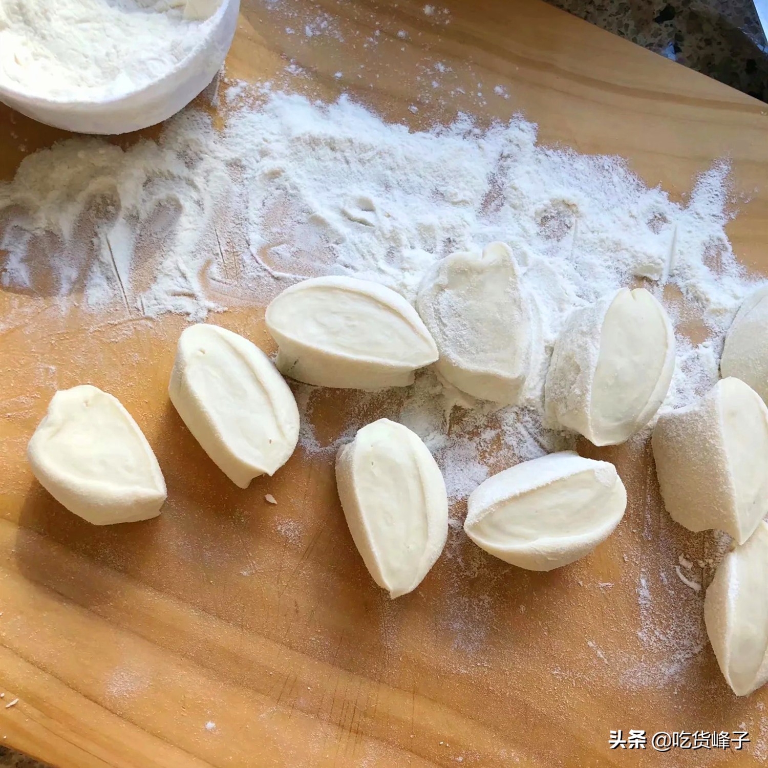 蒸包子馒头用什么面,蒸包子馒头用高筋还是低筋