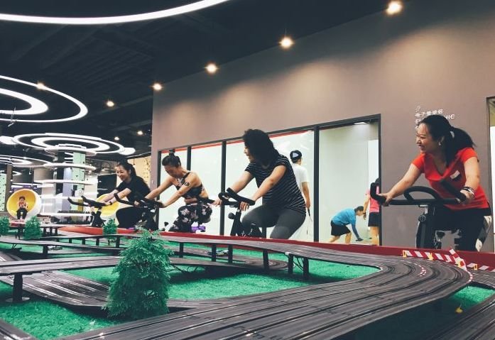 除了ktv还有哪里能唱歌,除了ktv什么地方可以唱歌玩