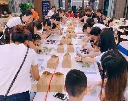 城市生活广场周年狂欢！九重豪礼邀您趣玩！