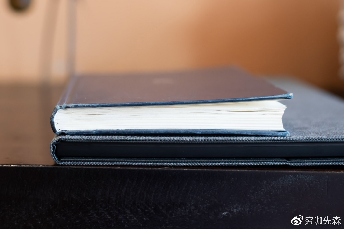 一款可以带出门的“显示器”——天宝T15便携显示器