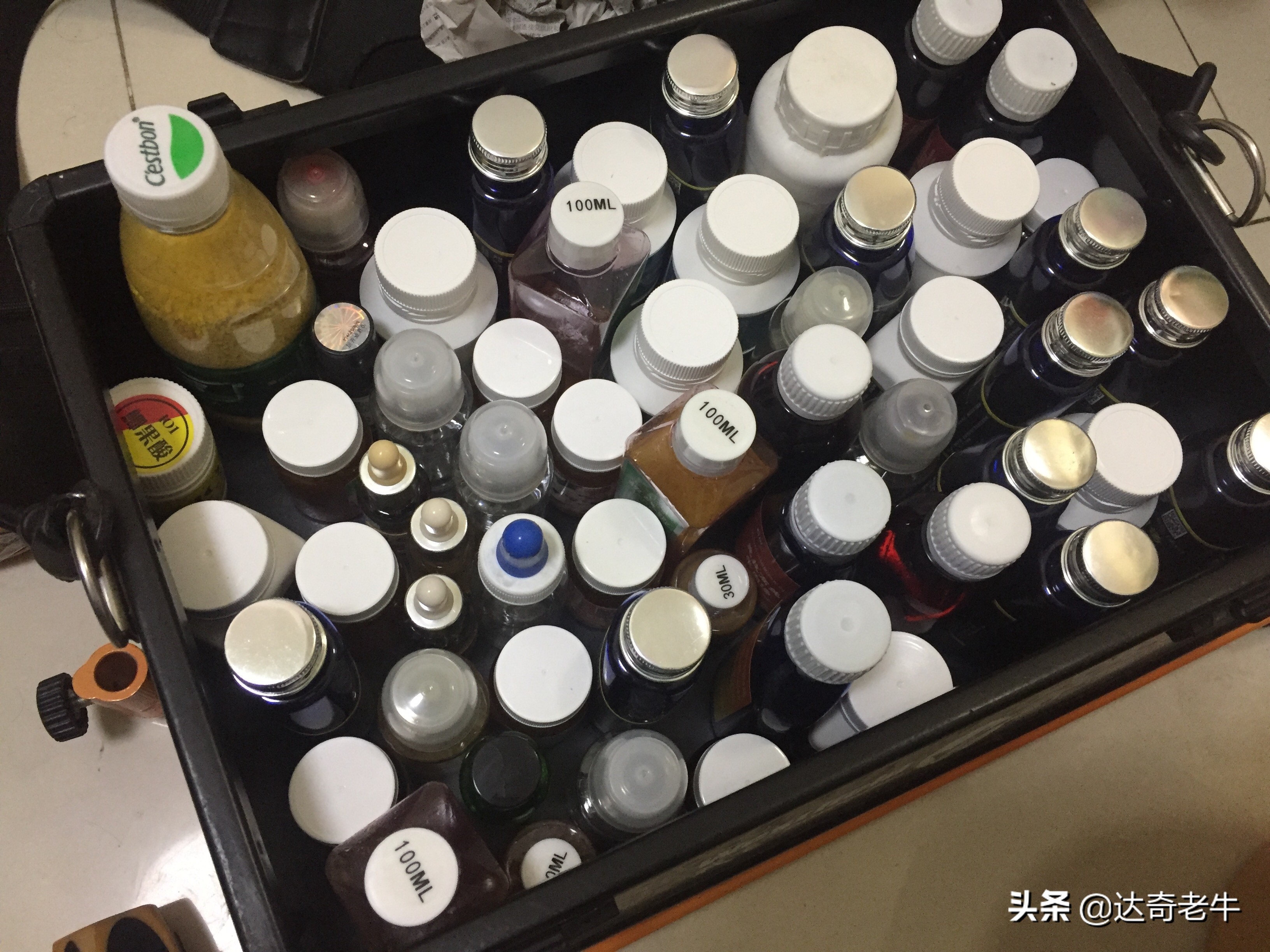 红虫饵要加什么小药,红虫饵料加什么小药