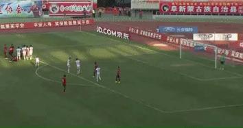 中国足球爆笑动态图,足球比赛搞笑动图高清