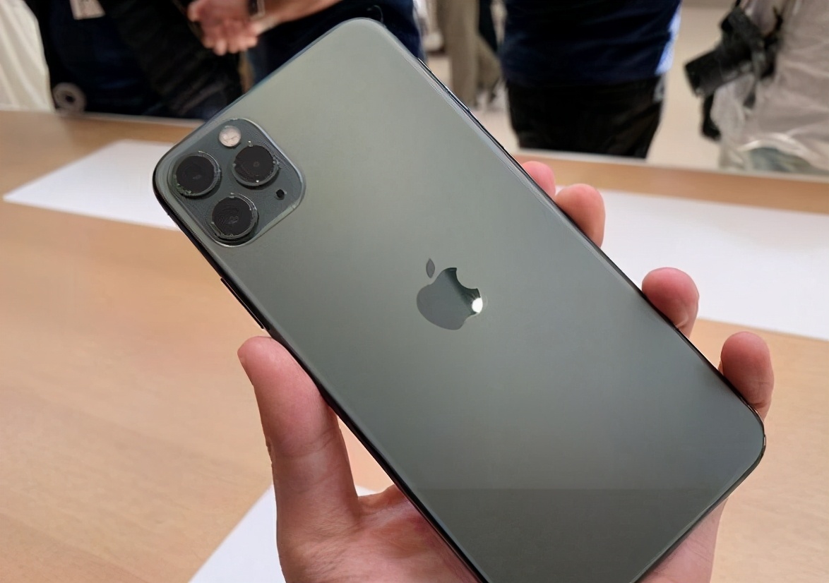 iphonex系统爆炸事件,苹果x爆炸事件真的吗