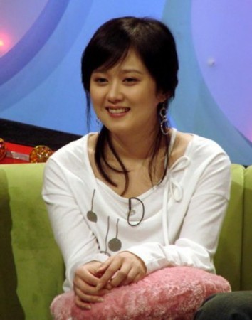 “刁蛮公主”张娜拉,献歌奥运,误谈圈钱被封杀,40岁想嫁中国