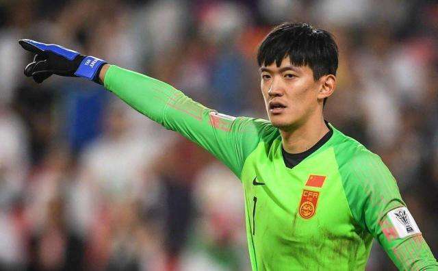 颜骏凌上港转会,上港颜骏凌续约