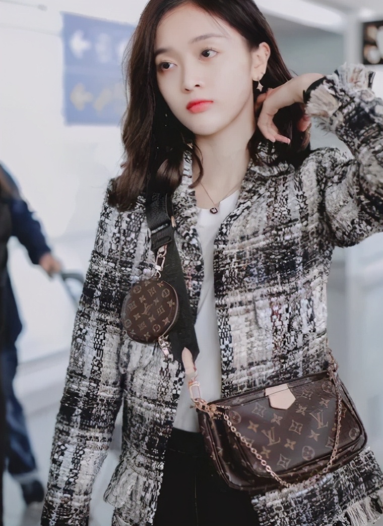 lv麻将包三合一全新,LV麻将包值得买么