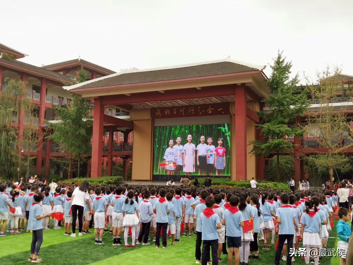 校园唱响我和我的祖国,开学第一课我爱我的祖国