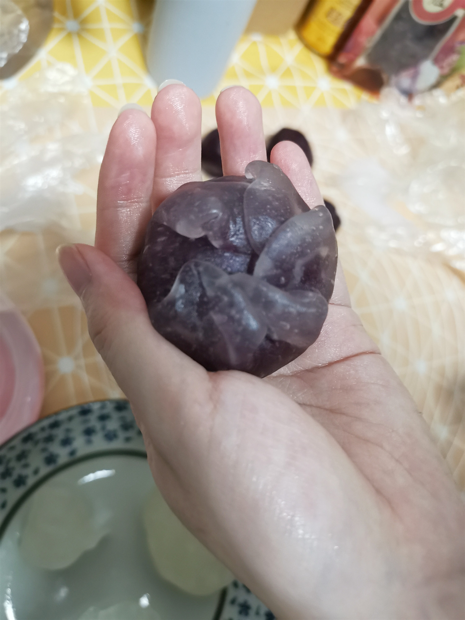 冰皮月饼无需烘焙,在家就能制作冰皮月饼