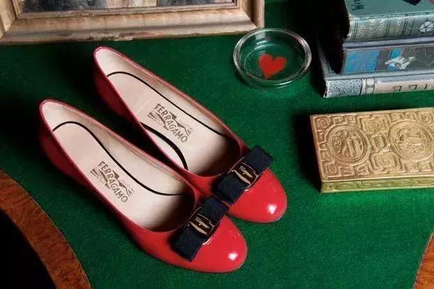 100块的高跟鞋原价1000,100元的高跟鞋跟500元的区别