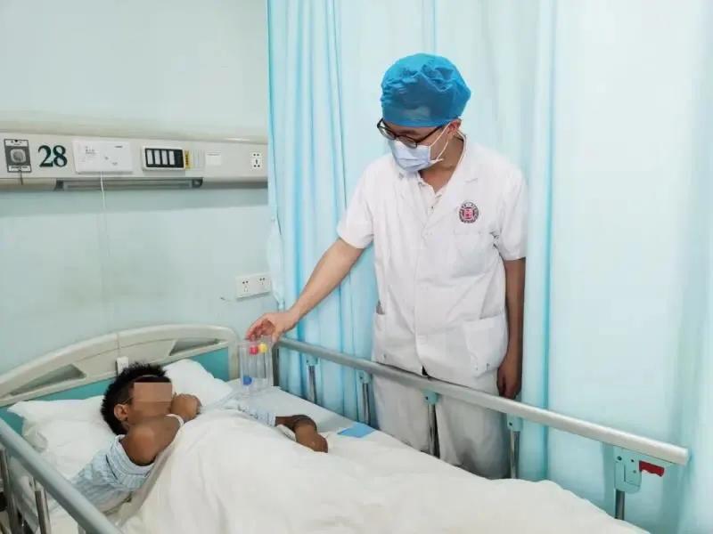 漏斗胸手术后变沟状胸,胸部饱满手术