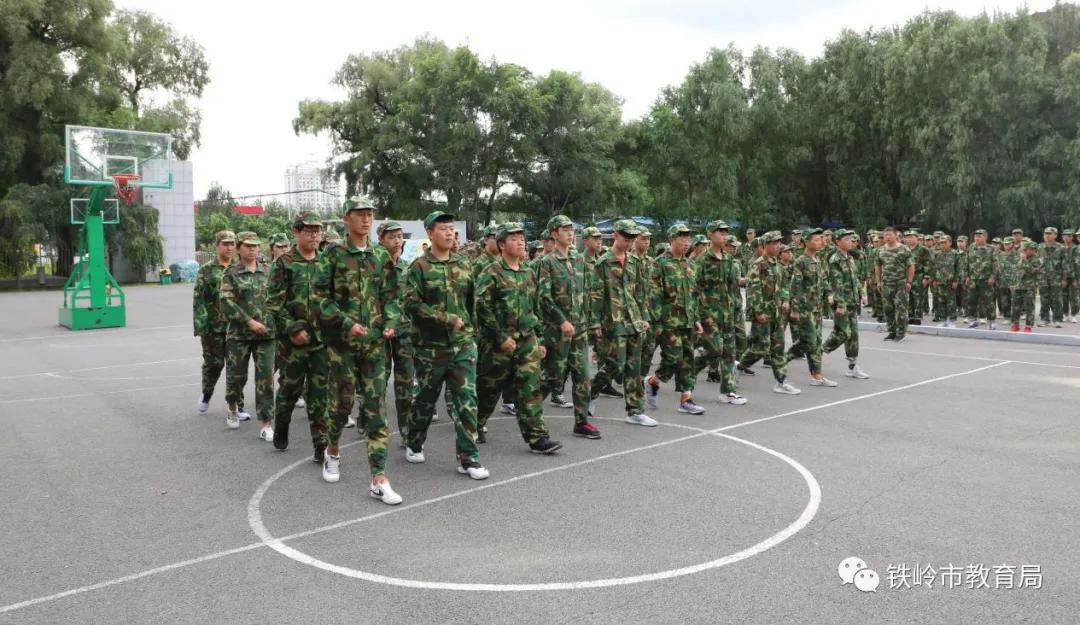 诚实守信立德立行,诚实守信励志人生