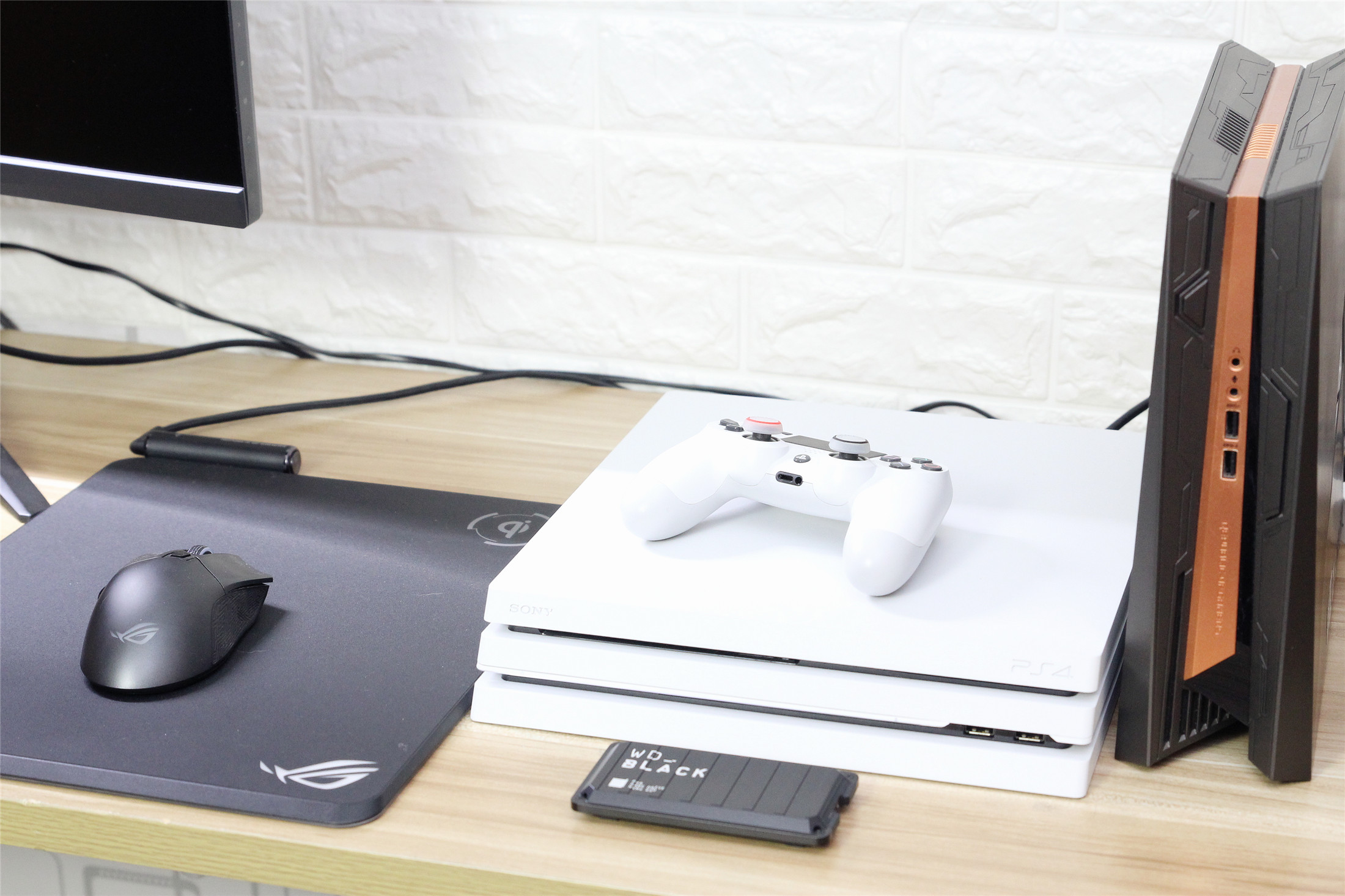 移动固态硬盘惠普p500,移动固态黑盘p50