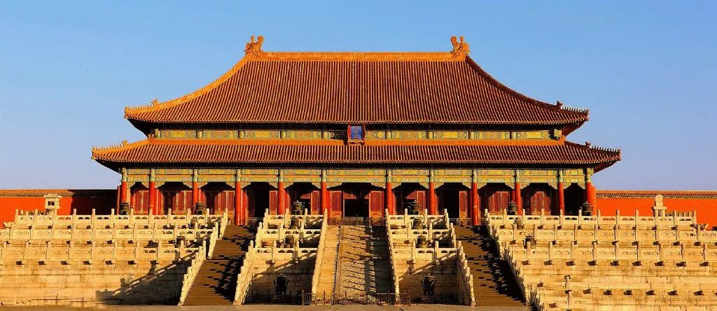 故宫五行是属什么,从故宫里往外看