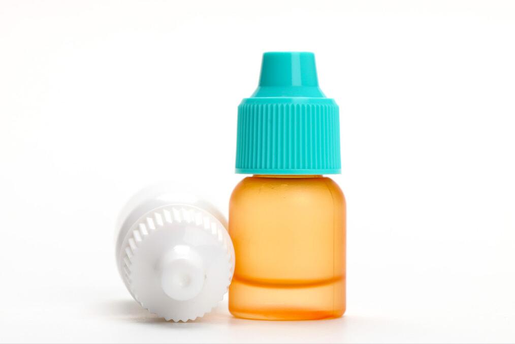 巴哥犬有眼屎正常吗怎么治,巴哥犬眼屎多怎么办用什么药