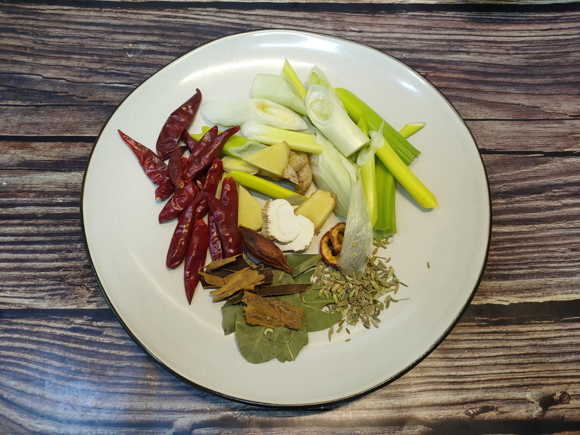 秘制酱牛肉配方原来诀窍这么简单,老味酱牛肉做法