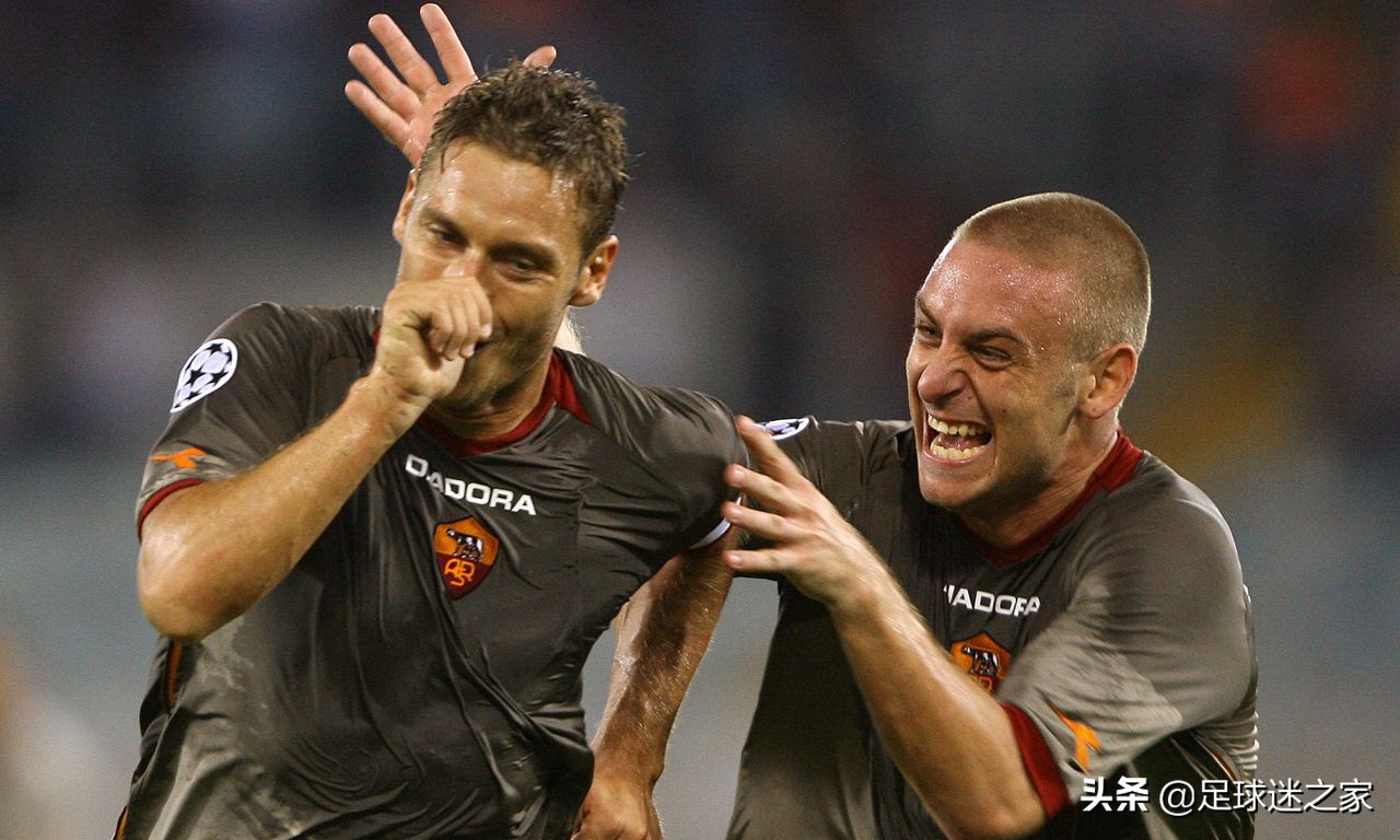 每个成功人物的背后都有一个男人,一个足球巨星背后的心酸