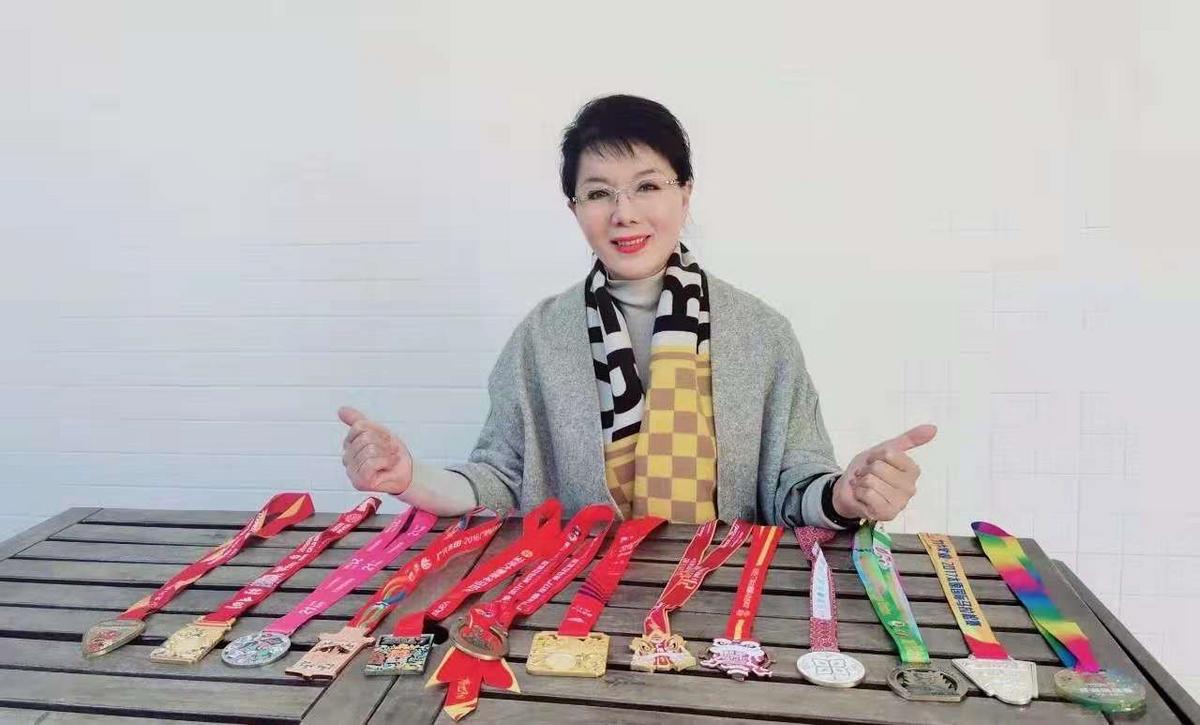 樊文花支持男士洗脸吗,樊文花洗脸手法视频