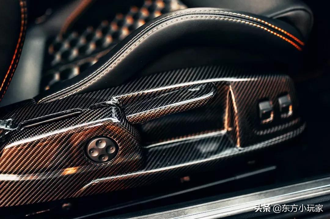 改装再好看,还是一辆“大众”还是带R的,她还是最后上他的奔驰