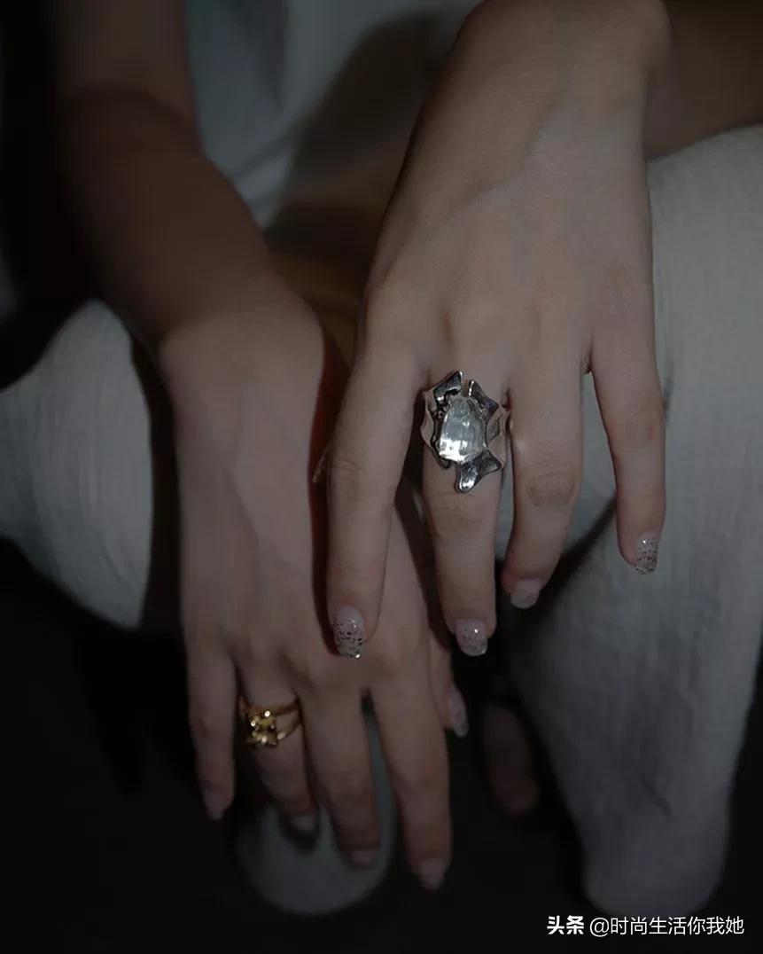 时髦从来不分年龄 (时髦真的不分年龄)