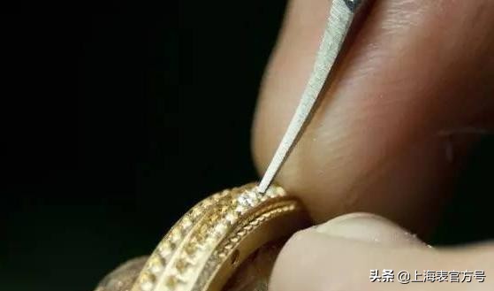 怎么区分腕表后镶钻,如何区分腕表原钻后钻