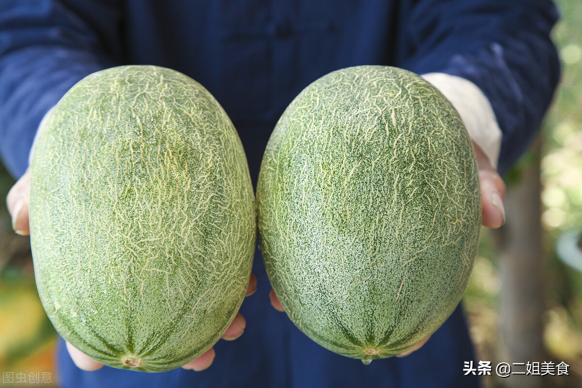 如何选择哈密瓜甜不甜,怎么选哈密瓜甜与不甜