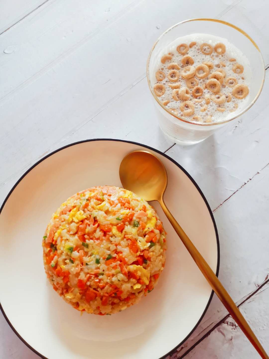 这个疫情中心的居民小区为何不卖惨?揭开逆境下的自强自愈秘笈