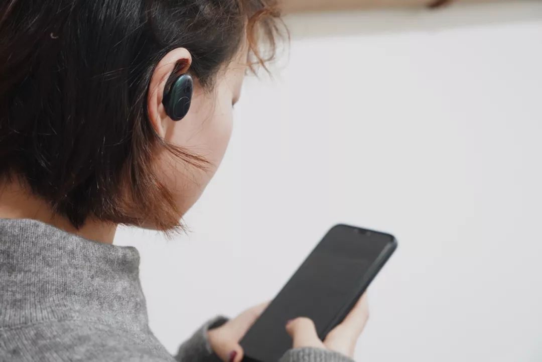 真无线头戴式耳机,骷髅头真无线耳机