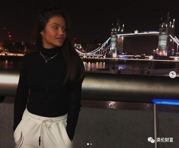 18岁华裔夺美网冠军向中国问好,华裔女孩勇夺美网公开赛冠军