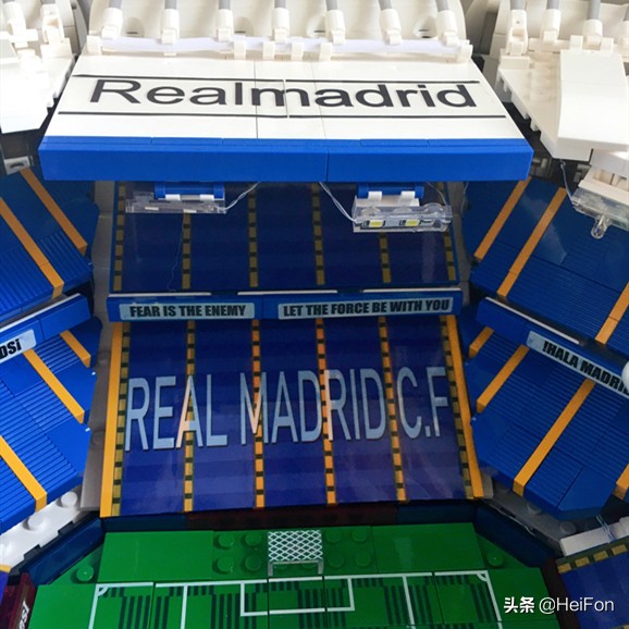 用乐高做足球场,乐高圣地亚哥伯纳乌