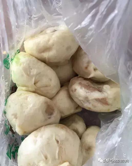 北京人北京味儿，牛街几十年不变老味道，它家的包子倍儿香