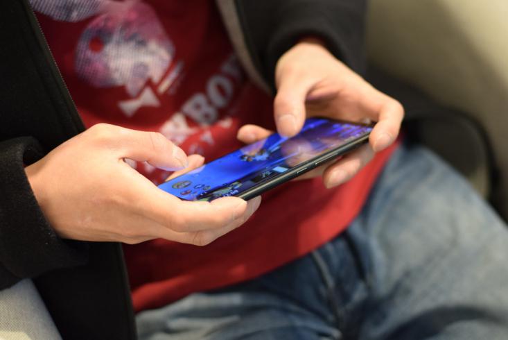 rog游戏手机2最新评测,rog游戏手机2测评5999