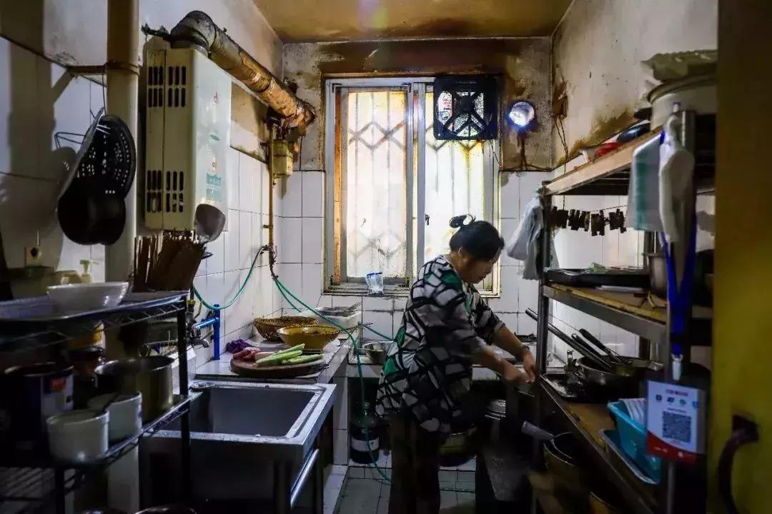 成都人小心！到这三个小区里吃“鬼饮食”？进去了就别想出来