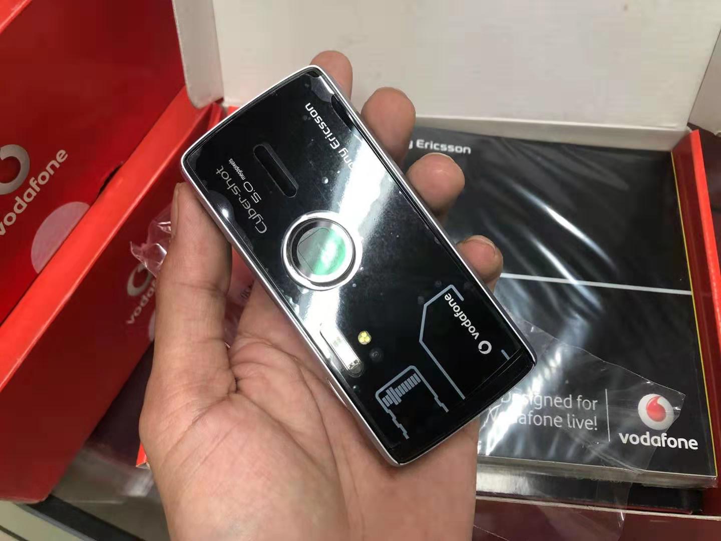 十二年前的拍照机皇!“大颗粒”按键+氙气闪光灯帅翻了