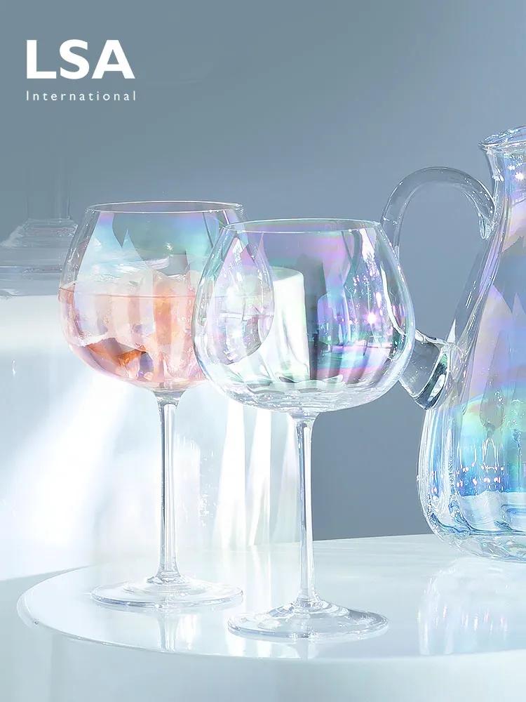 设计师拼了！6款你很难想象的水杯设计