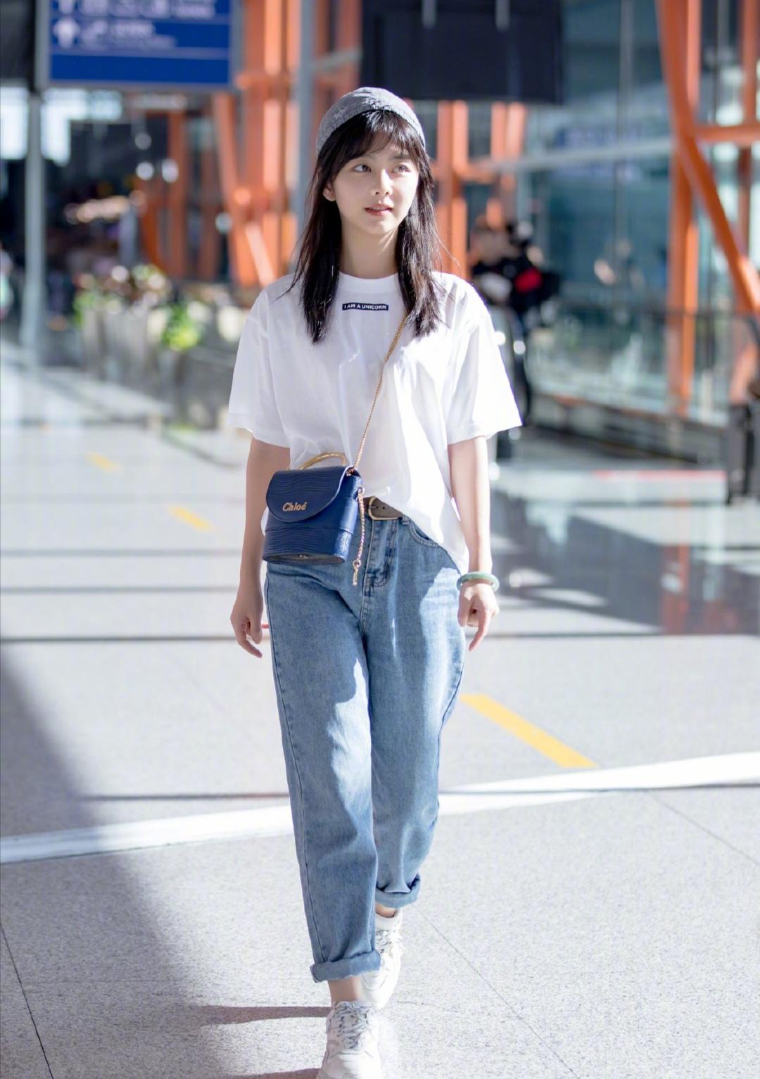 打底白t怎么选尺码,可以单穿一件打底白t吗