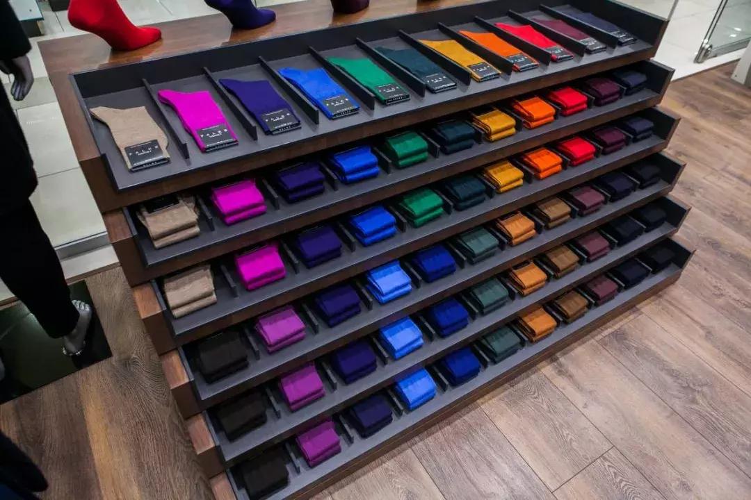 从袜子看出一个人的风格,一双给你满满惊喜感的袜子