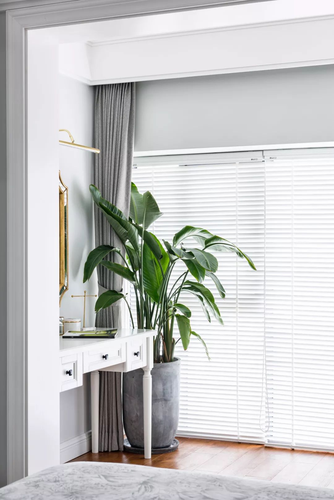 卧室带阳台就这样设计实用美观,卧室带阳台怎么设计最实用