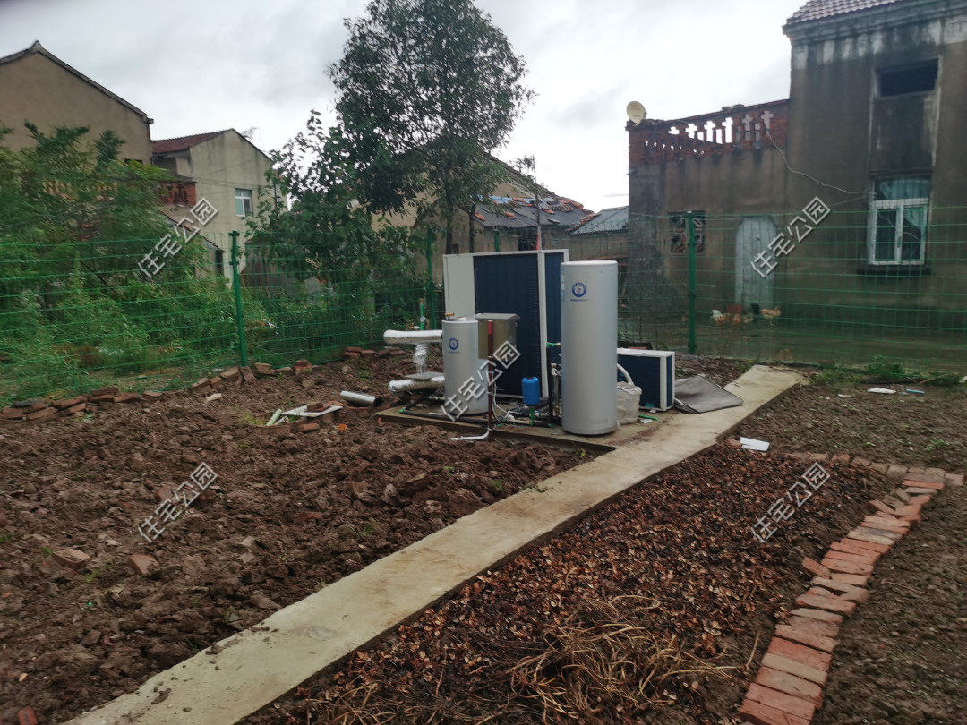 别把一层不当别墅，看看颜先生建的这栋大平层，哪里比楼房差了？