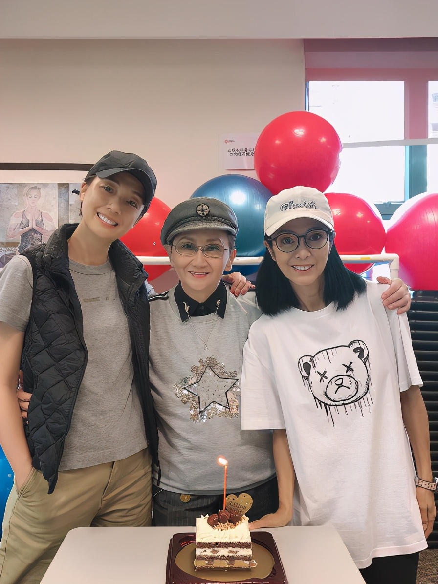 靠植入猪心瓣膜活命！前TVB资深女星重生后迎来81岁生日