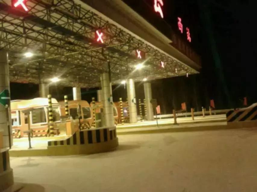 莫名的被一个20岁的小男孩表白,对自己小20的男孩告白