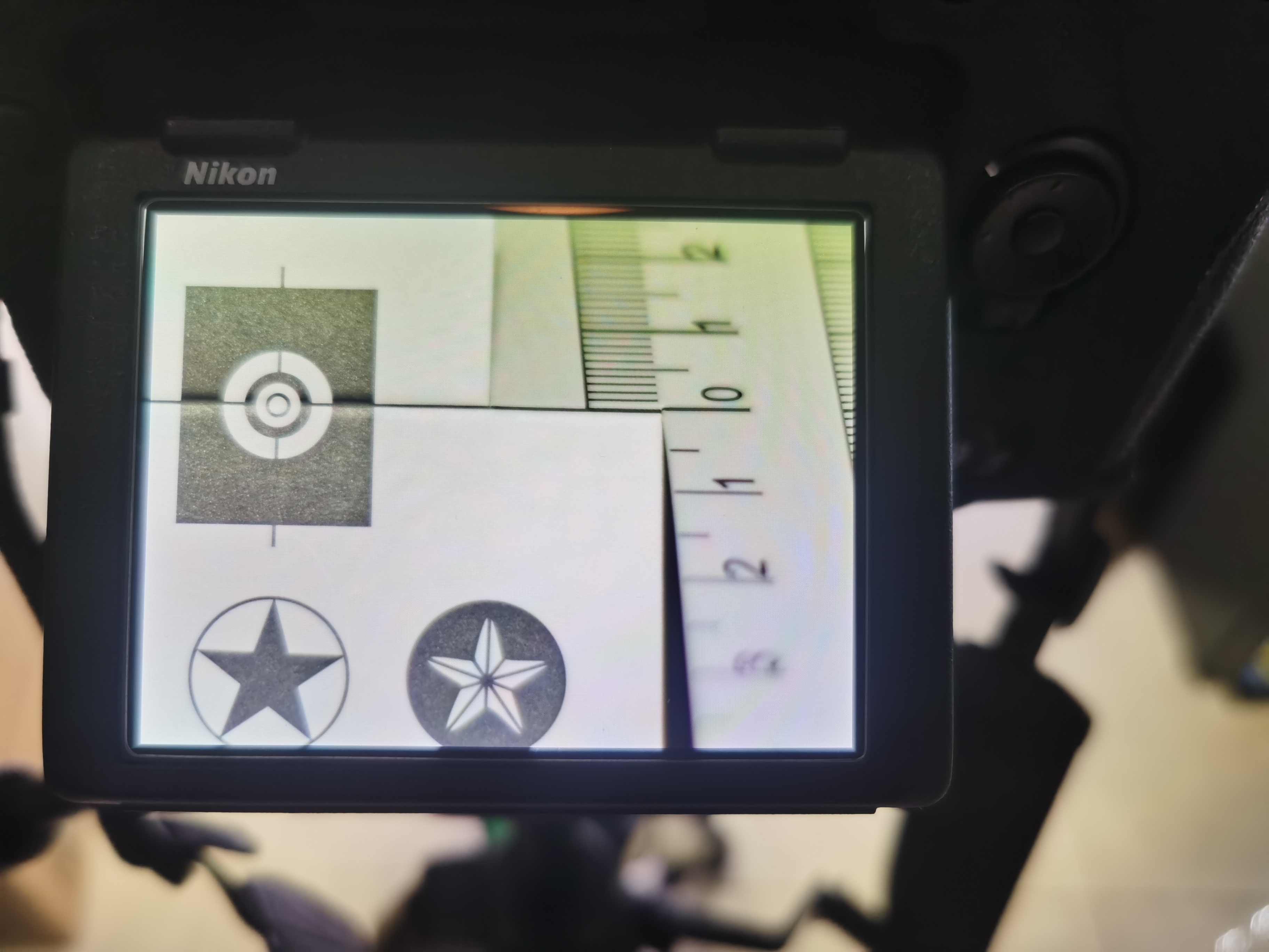 对焦准确但虚了,怎样用af微调功能调整对焦